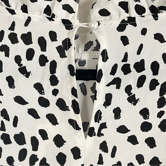 ANGASHION Dreaming of New Adventures Spotted Babydoll Ruffled Tiered Top Medium - Picture 9 of 12